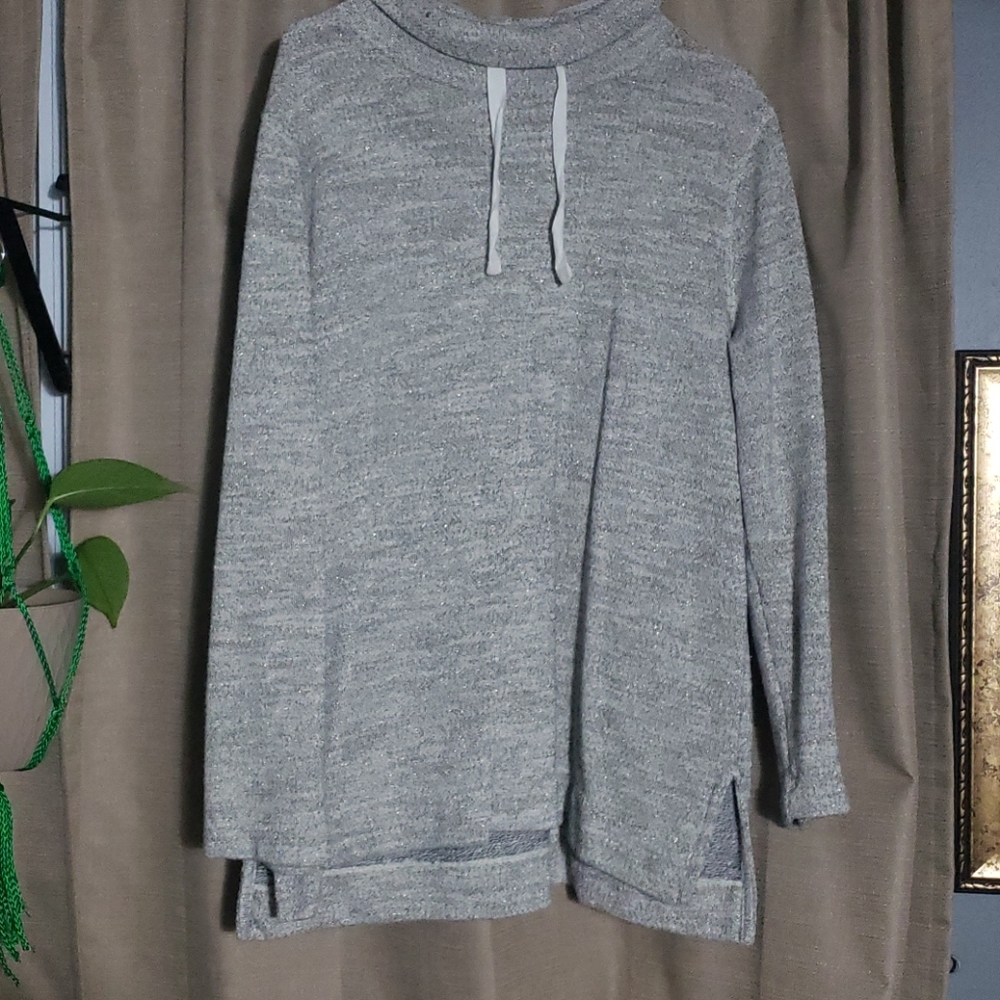 Sweatshirt, no hood